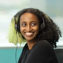 Nabila, Advisor